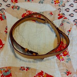 Faux leather purse strap in tan.